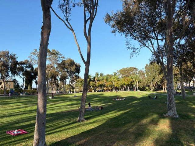 San Diego Strolls: Mixing Exploration Afoot with Public Transportation