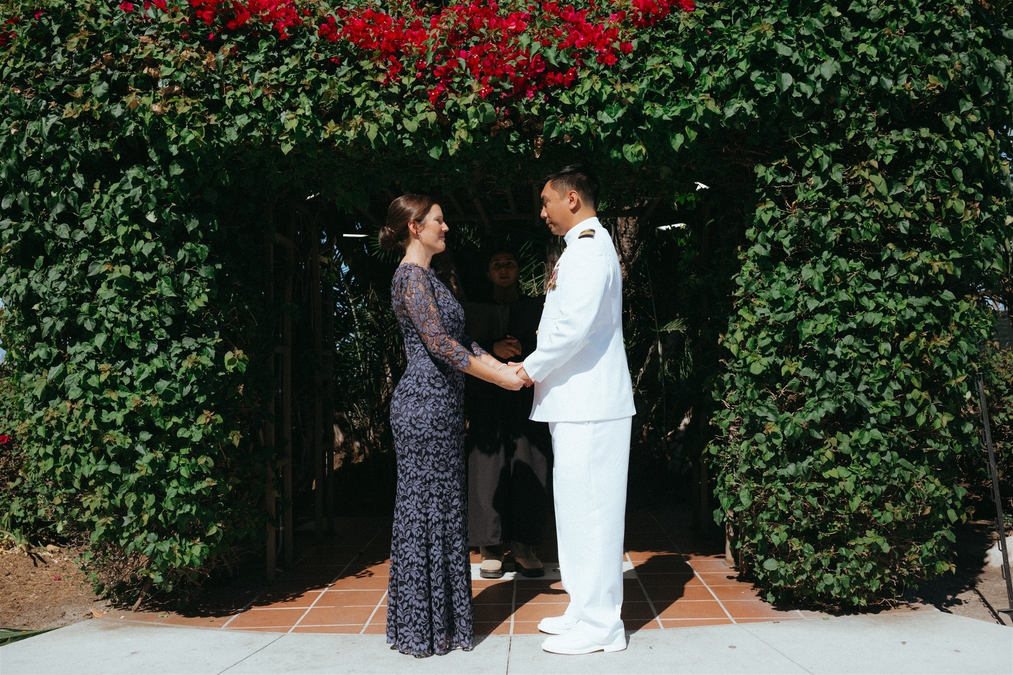 Looking for the perfect wedding favor? Choose a local adventure gift